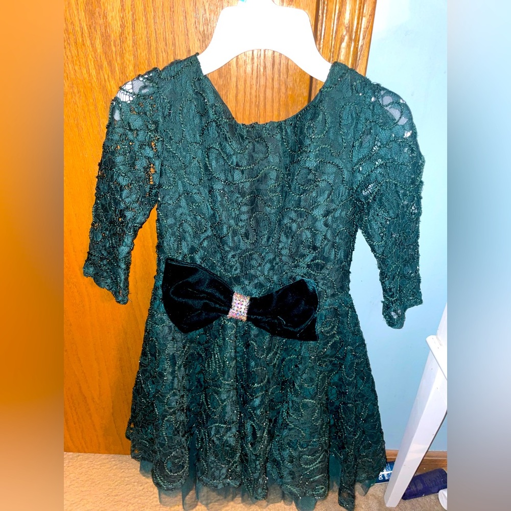 Beautees size 7 dark green lace dress